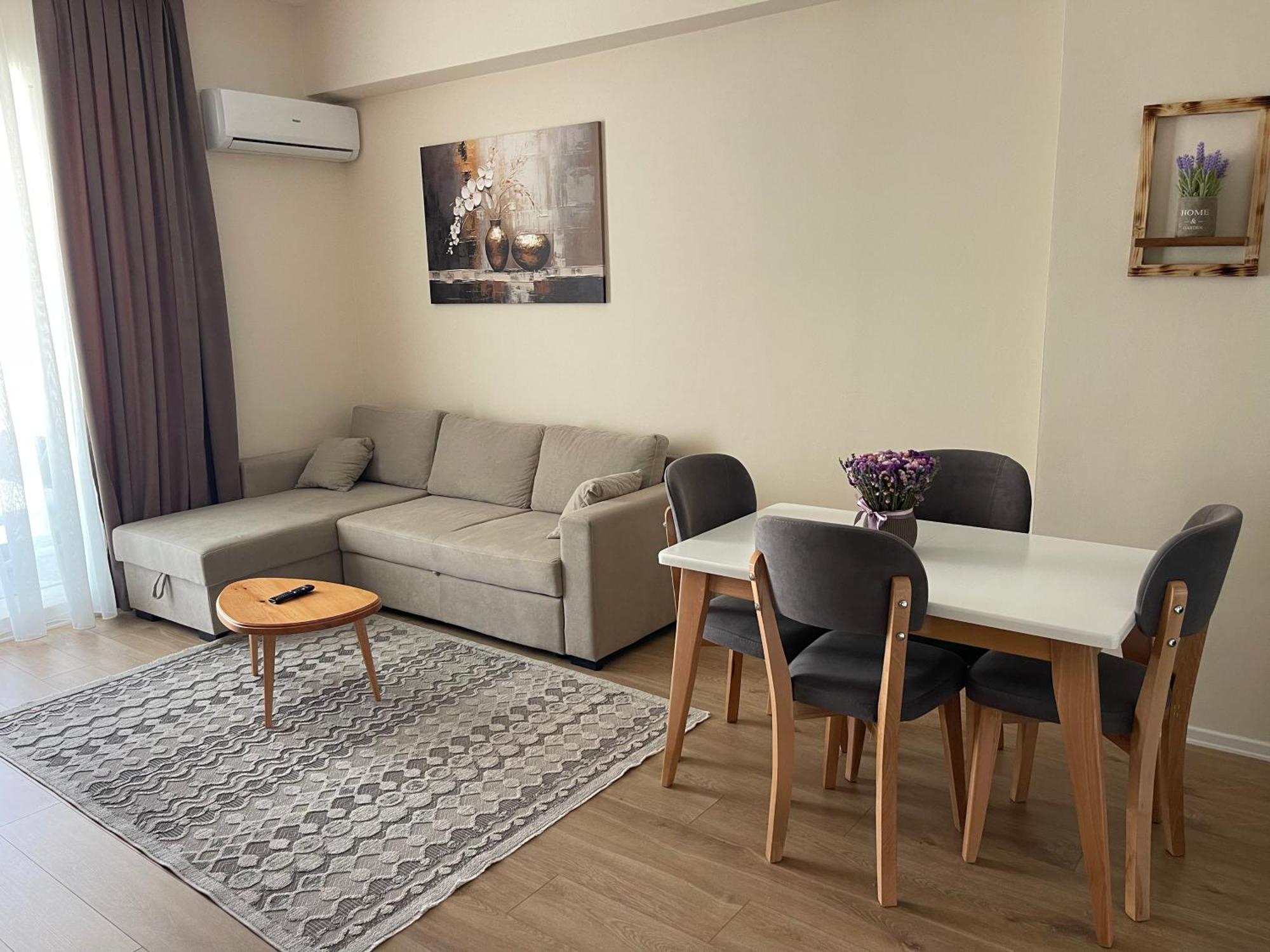 Appartement Jona Lovely 1 Two Bedroom Ap *