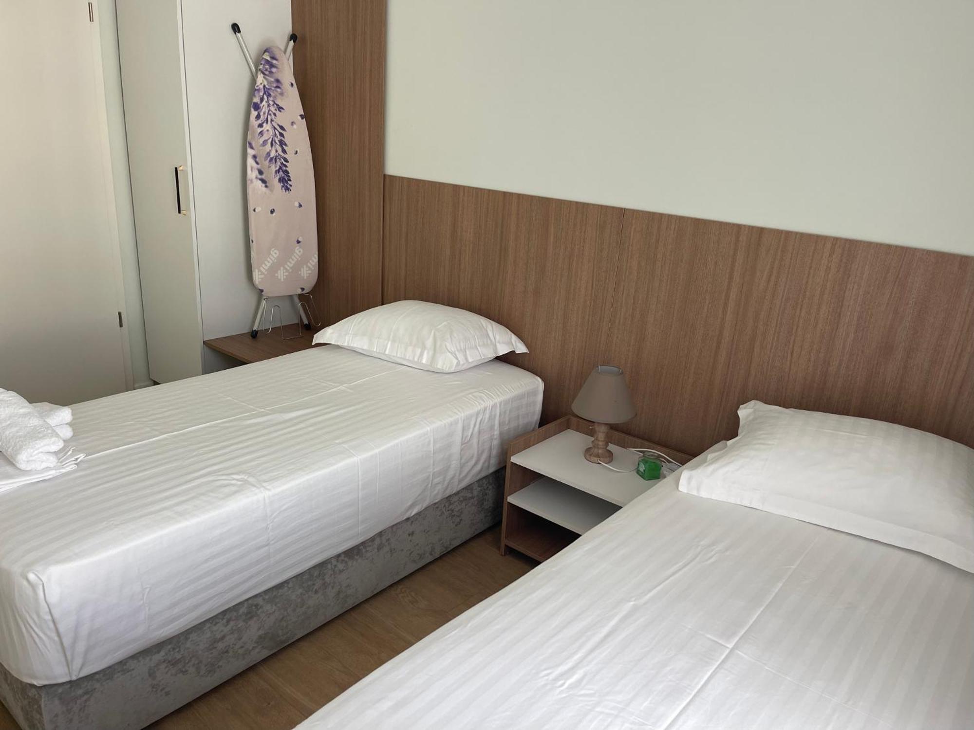 Jona Lovely 1 Two Bedroom Ap *