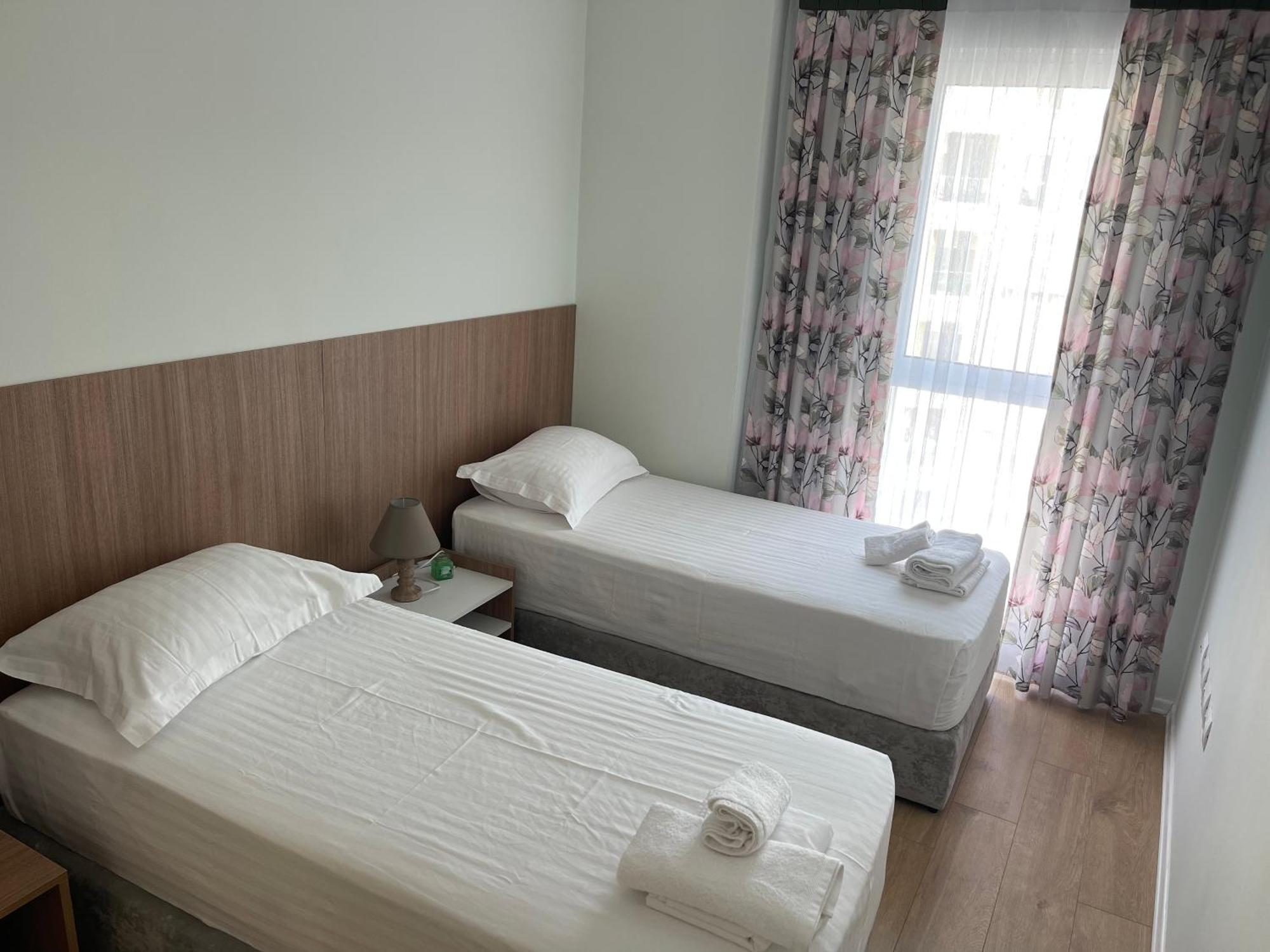 Appartement Jona Lovely 1 Two Bedroom Ap *